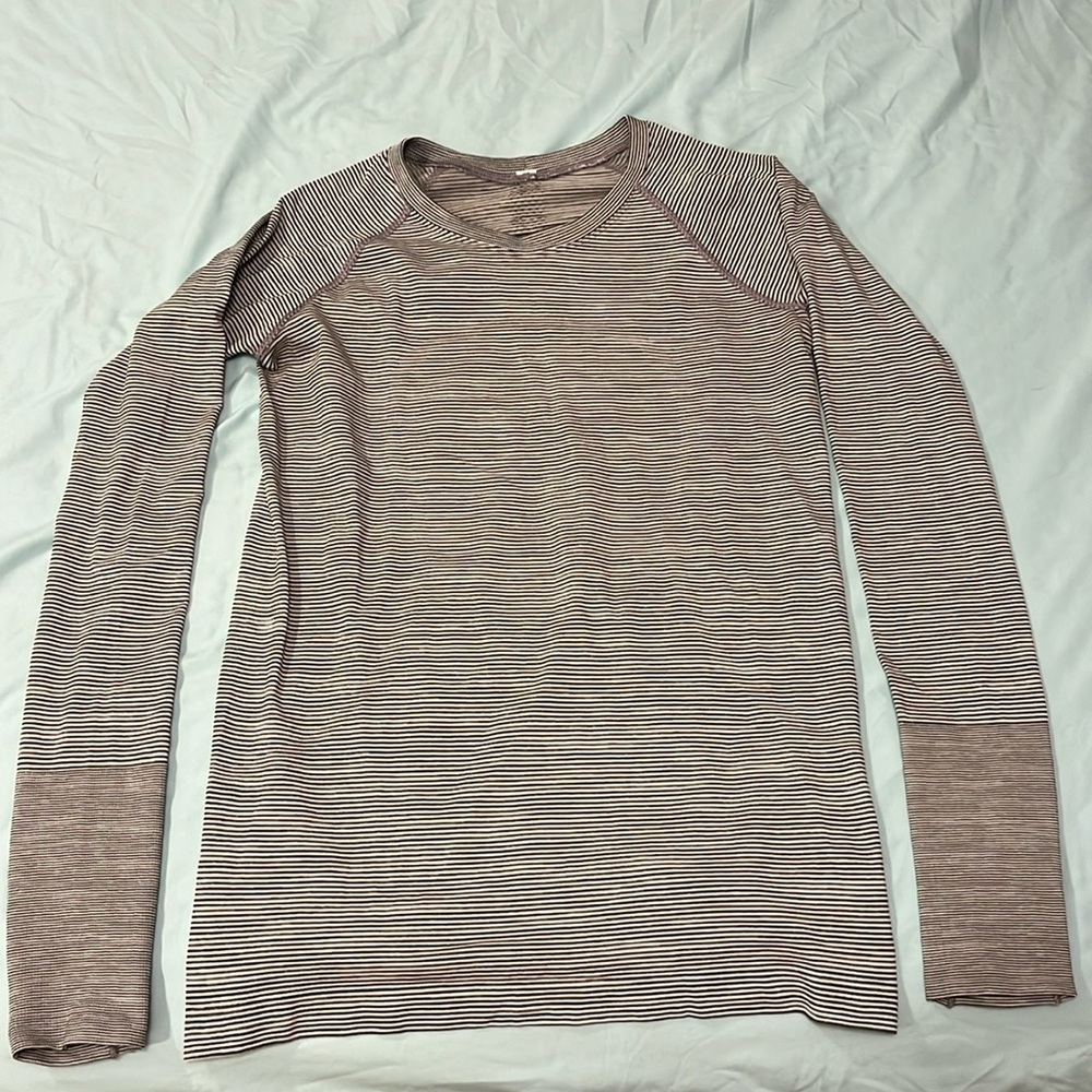 Like new Lulu long sleeve